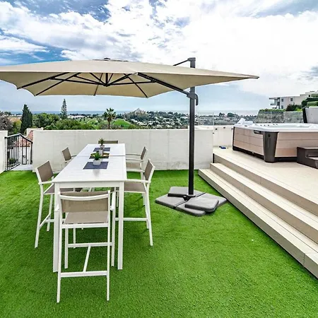 Amazing Penthouse Paraiso Pueblo And Hottub Rdr498 Apartamento Estepona