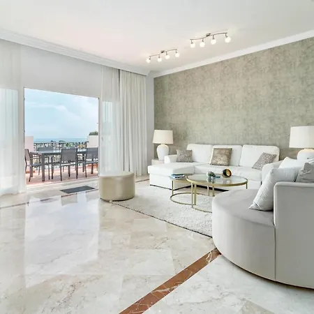 Amazing Penthouse Paraiso Pueblo And Hottub Rdr498 Apartment Estepona