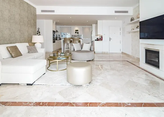 Apartment Amazing Penthouse Paraiso Pueblo And Hottub Rdr498 Estepona