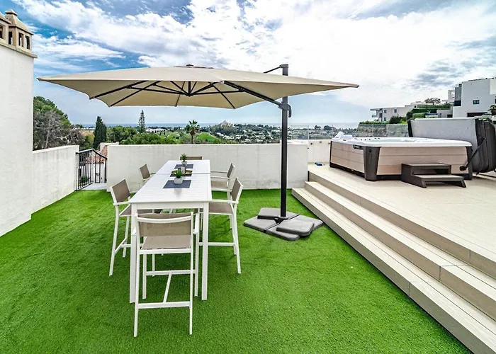 Amazing Penthouse Paraiso Pueblo And Hottub Rdr498 Apartment Estepona