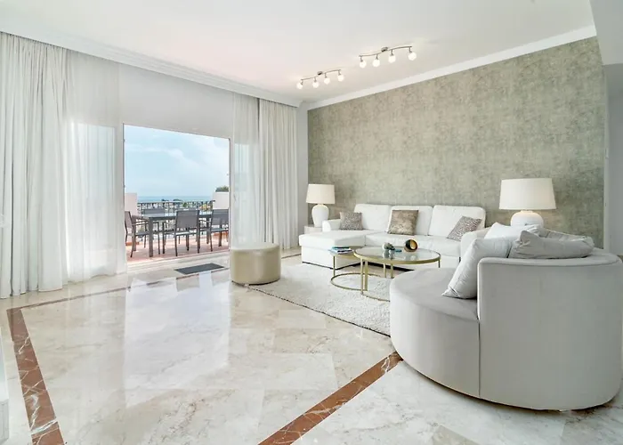 Amazing Penthouse Paraiso Pueblo And Hottub Rdr498 Apartment Estepona